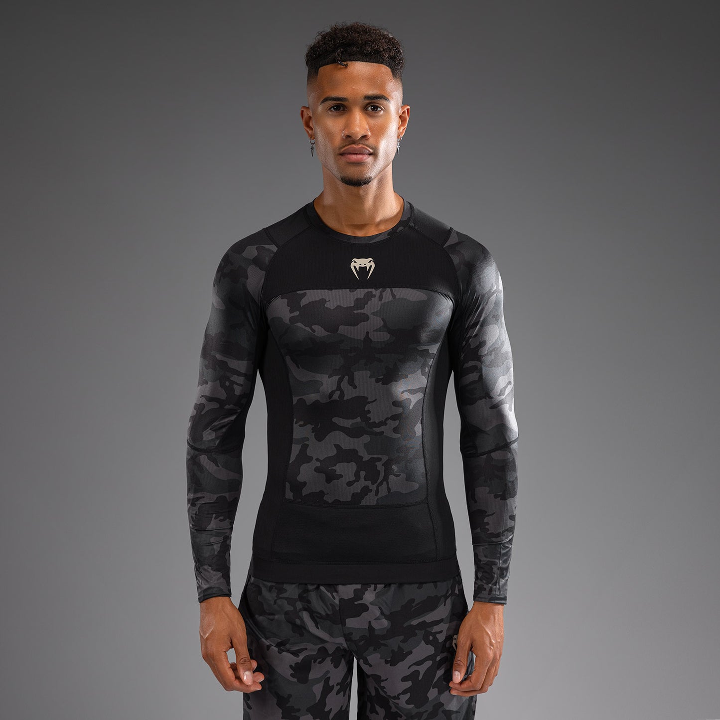 Venum G-Fit Air 男士长袖紧身防磨衣 – 数字城市迷彩