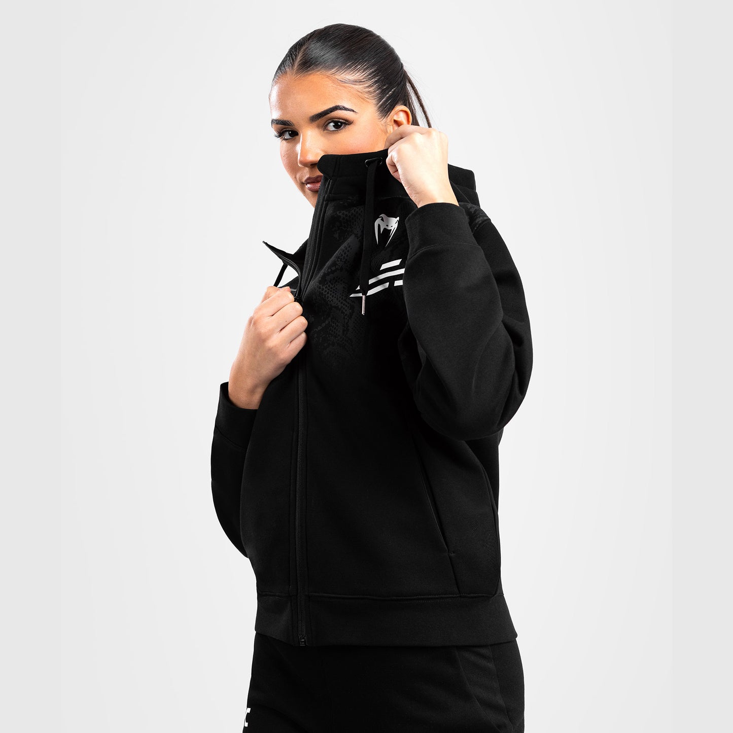UFC Adrenaline by Venum 女士拉链连帽衫 – 黑色