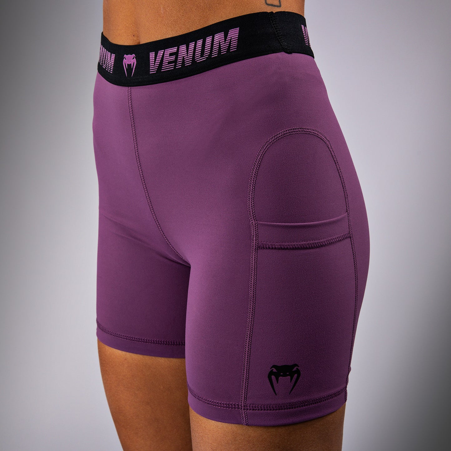 Venum Elevate 女士长款综合格斗短裤 – 丁香紫色