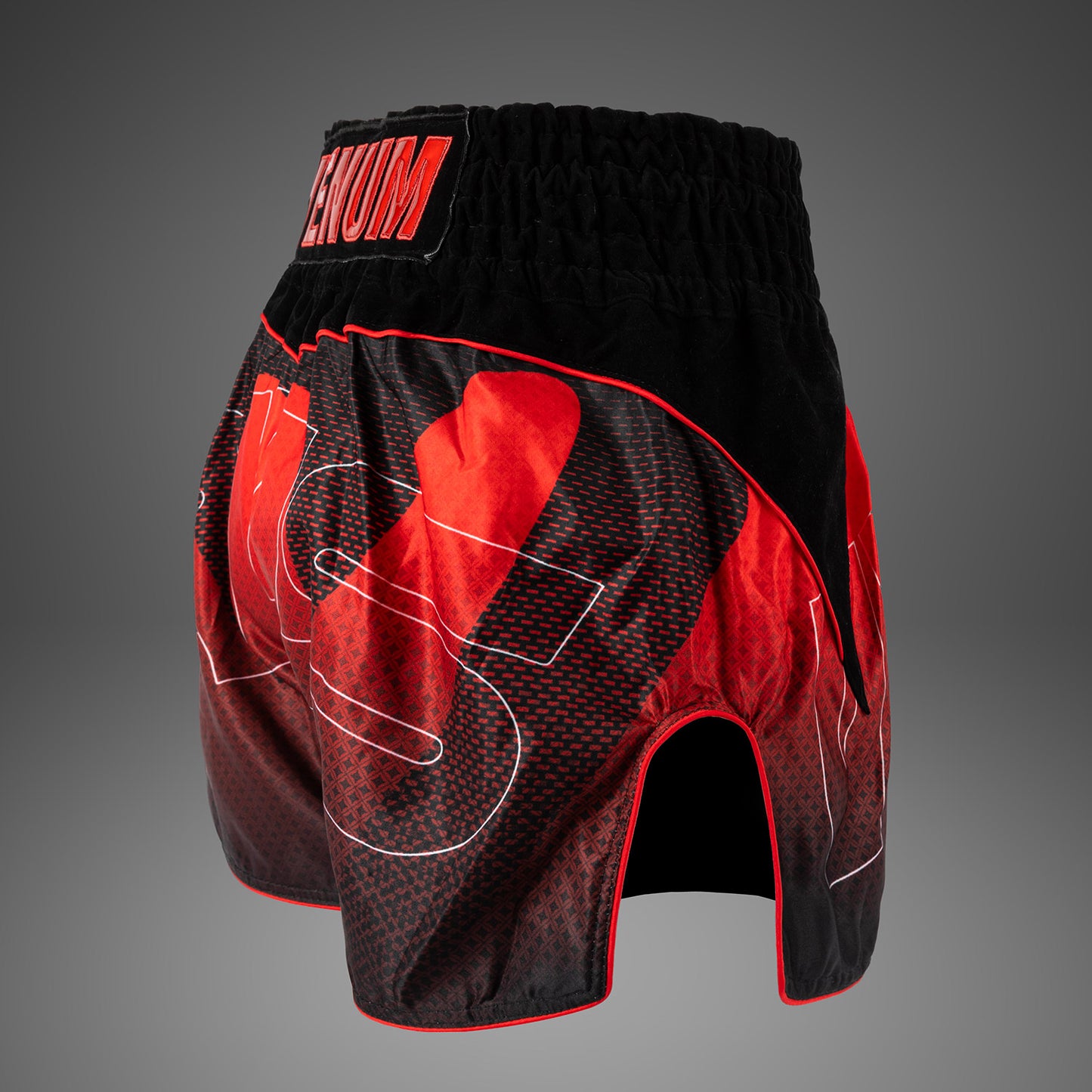 Venum x RWS 2.0 泰拳短裤 – 黑色/红色