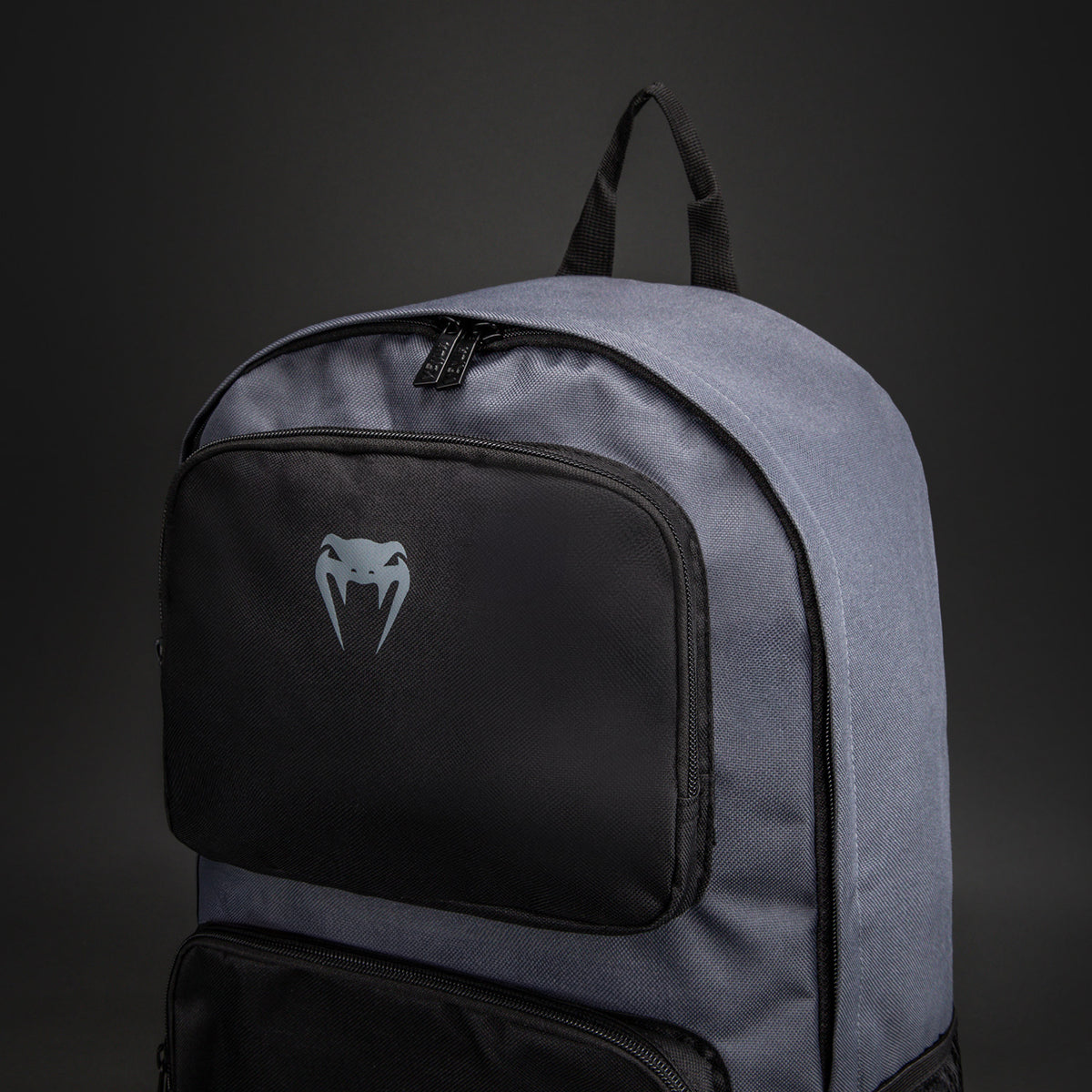 Venum Essential 双肩背包 (24 L) - 灰色/黑色