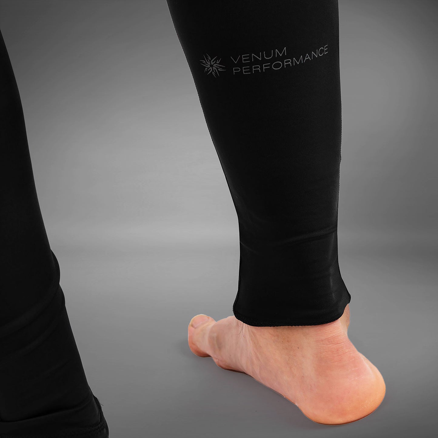 Venum G-Fit Air 紧身裤 – 黑色