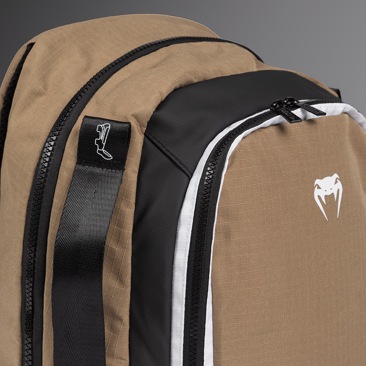 Venum Evo 2 Ripstop 背包 (20-25L) – 沙丘色