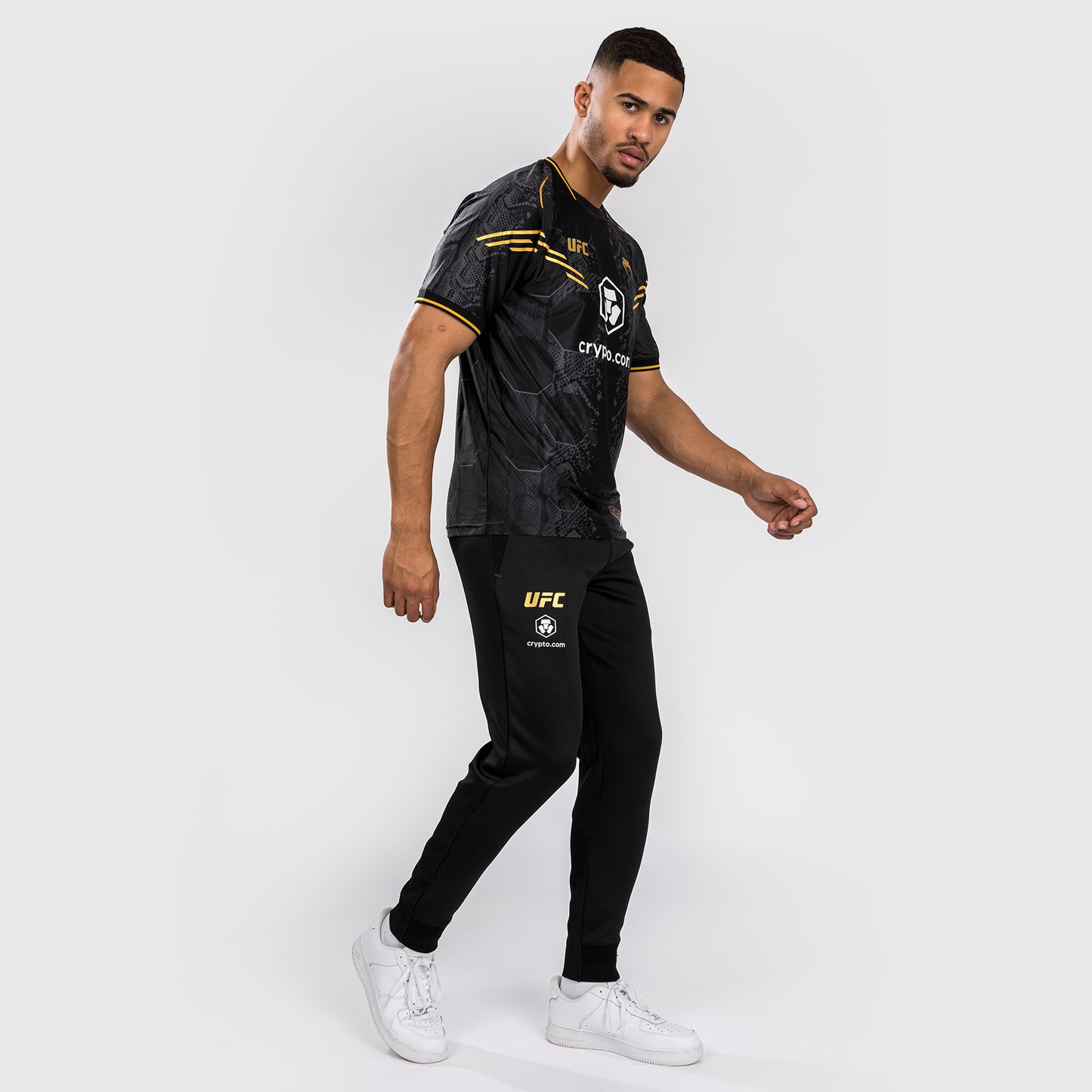 UFC Adrenaline by Venum Authentic Fight Night 男士款出场长裤–冠军