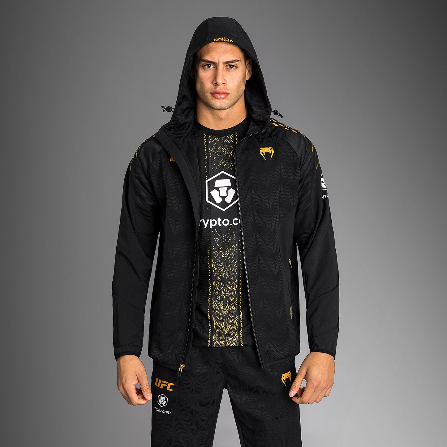 男士款 UFC Zenith by Venum Champion 正品比赛入场连帽衫