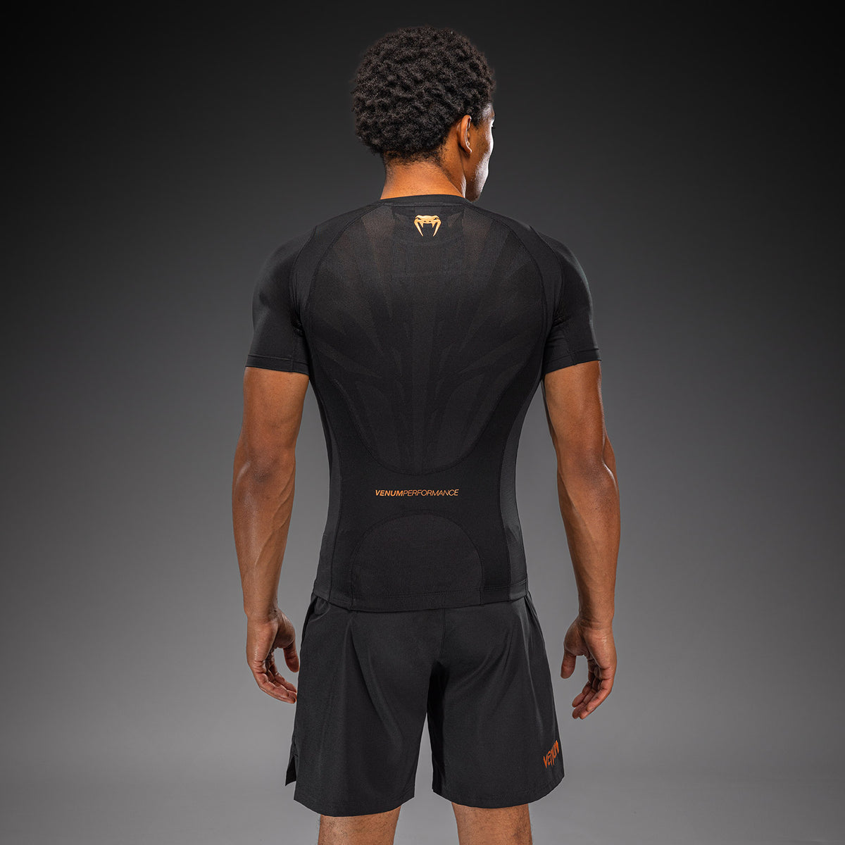Venum G-Fit Revolution 短袖防磨衣 - 黑色/铜色