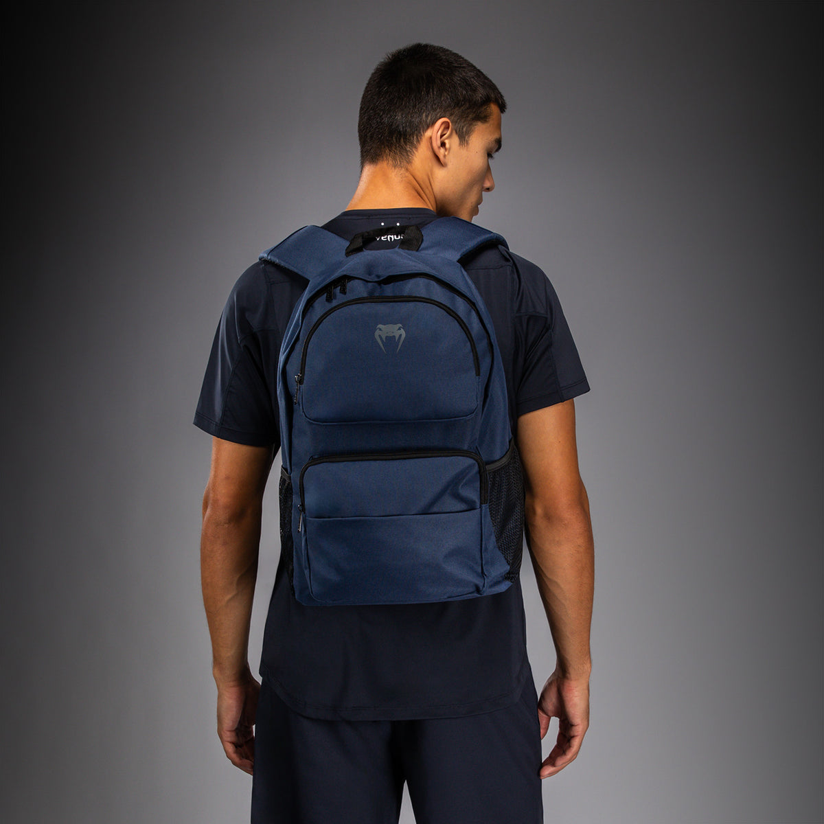 Venum Essential 运动包（24L）- 海军蓝