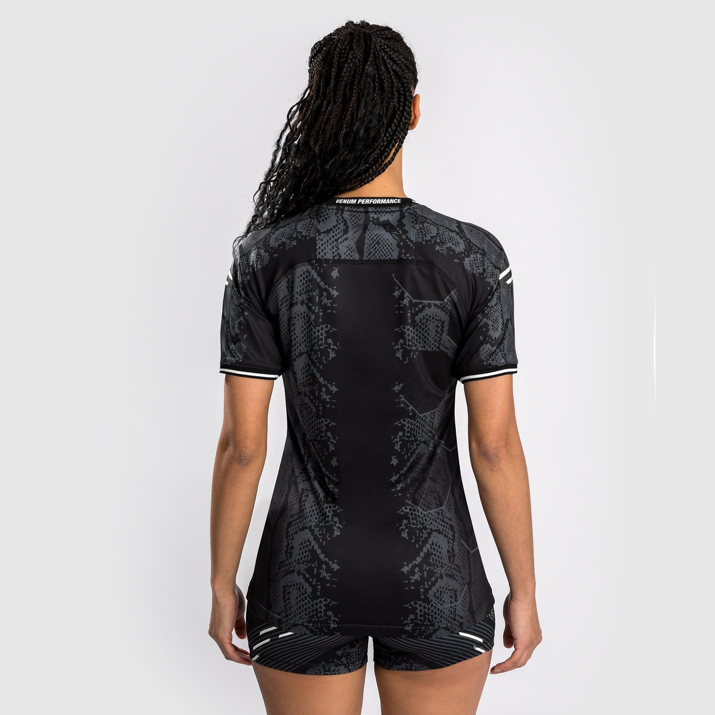 UFC Adrenaline by Venum Authentic Fight Night 女士款出场球衣 – 黑色