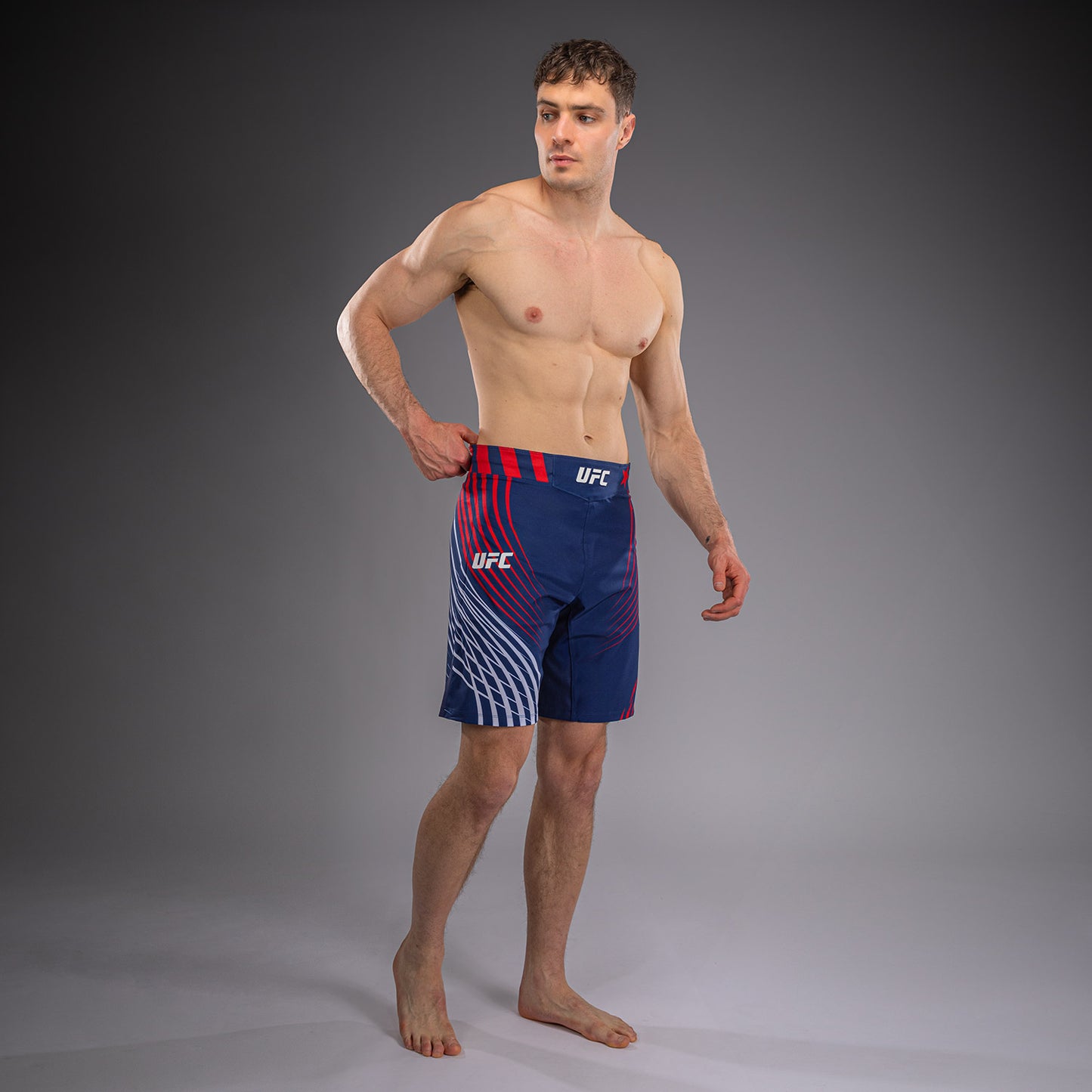 Official UFC Freedom 250 by Venum 男士 Authentic Fight Night 长款格斗短裤 - 蓝色