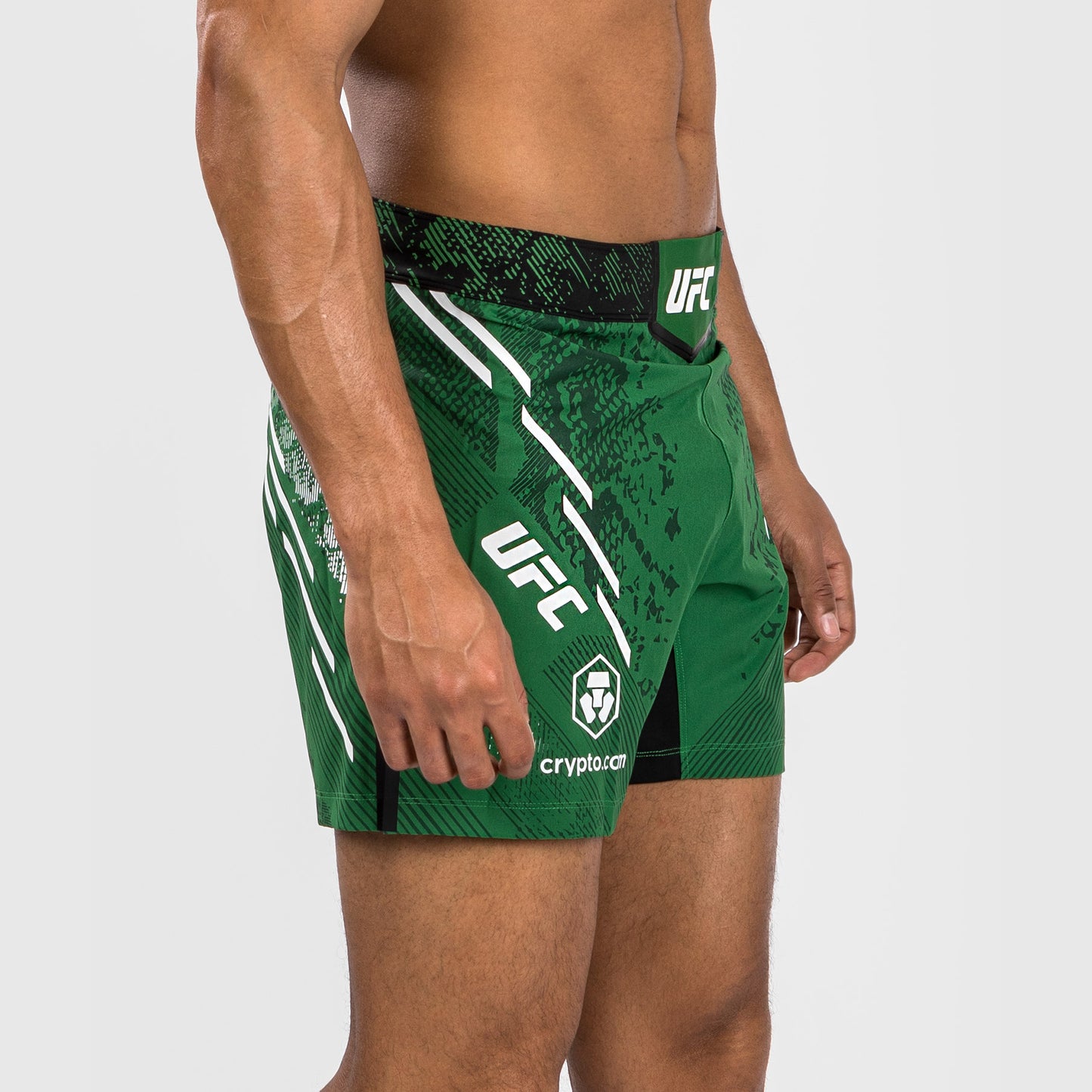UFC Adrenaline by Venum Authentic Fight Night 男士格斗短裤 – 短版 – 绿色