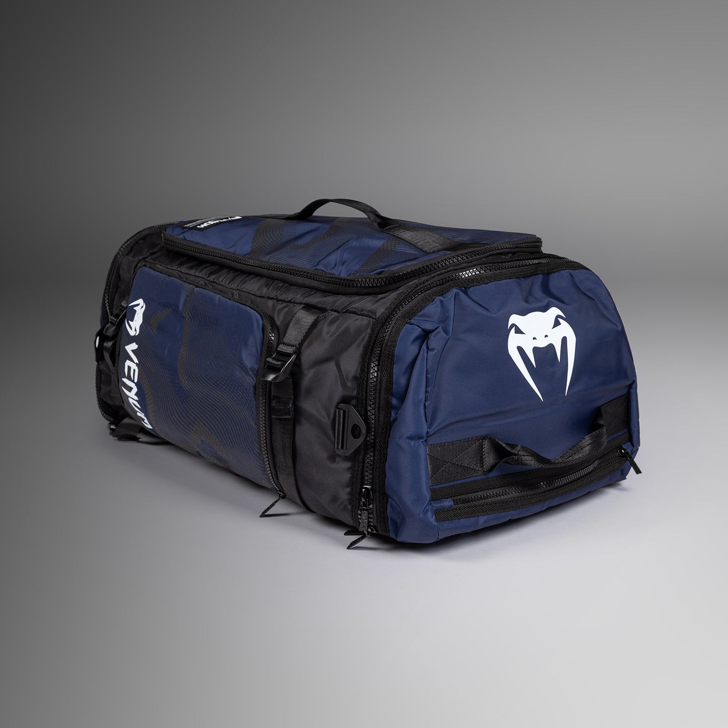 Venum Trainer Hybrid 运动包 – 午夜蓝