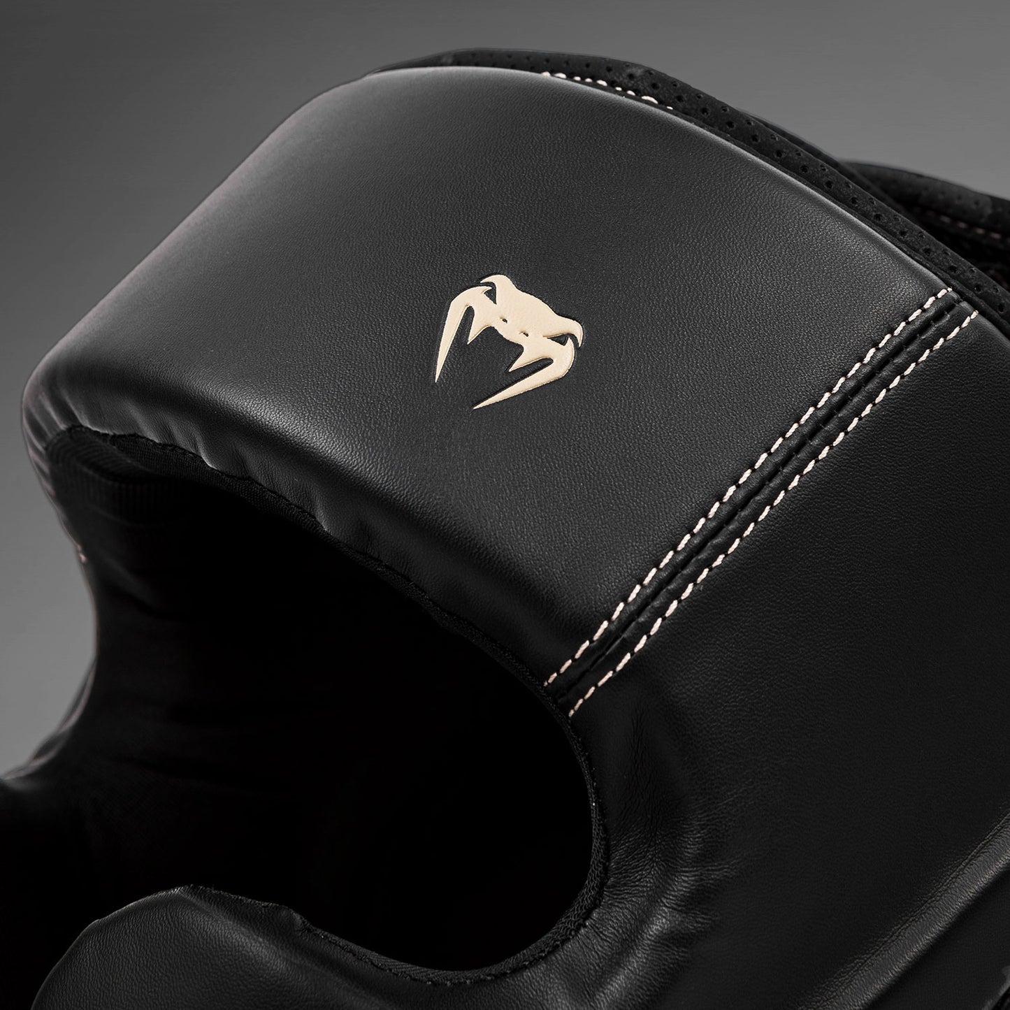 Venum Impact Evo 头盔 – 黑色
