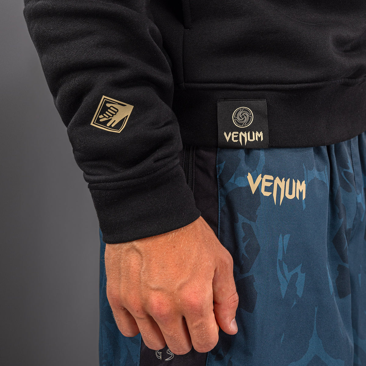 Jujutsu Kaisen x Venum Fushiguro 连帽衫 – 海洋蓝