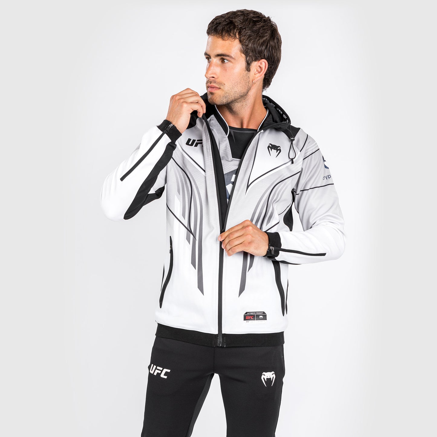 UFC Venum Authentic Fight Night 2.0 Kit by Venum 男士款连帽衫 – 白色