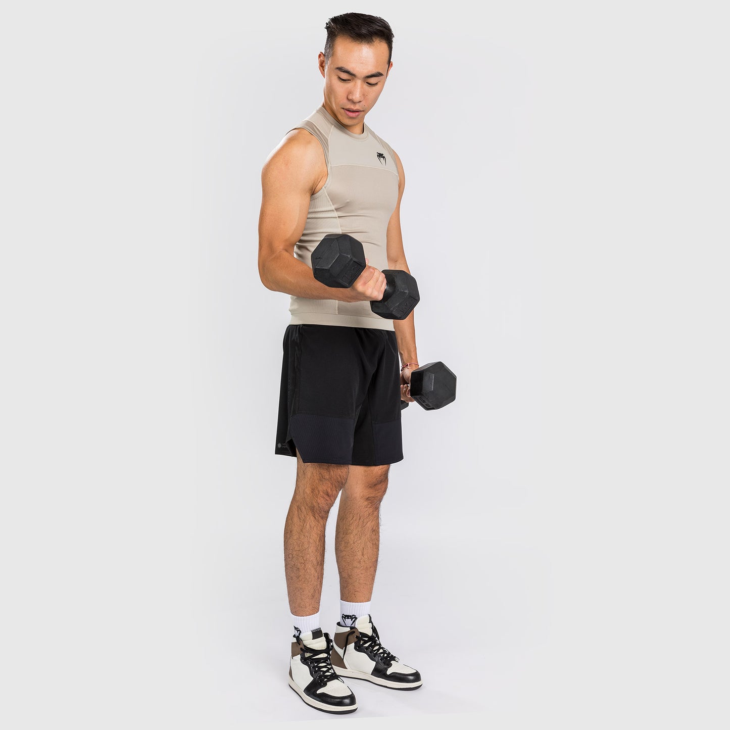 Venum G-Fit Air 紧身防磨衣–无袖–沙色