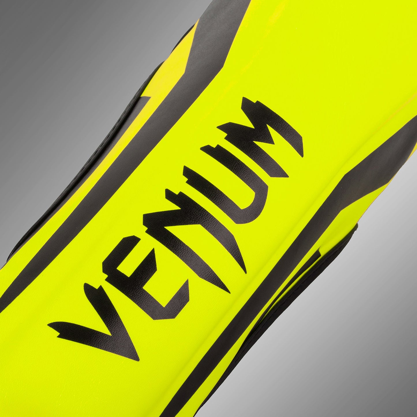Venum Elite 儿童护胫 – 独家款