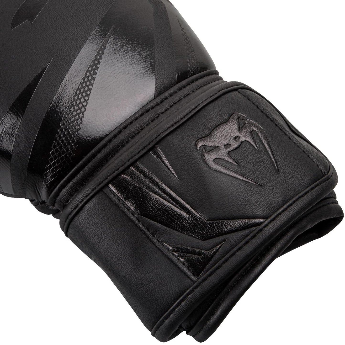 Venum Challenger 3.0 拳击手套–黑色