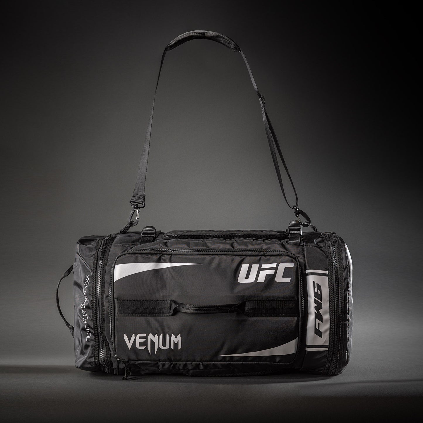 UFC Unity by Venum Authentic Fight Week 装备包 – 黑色/白色
