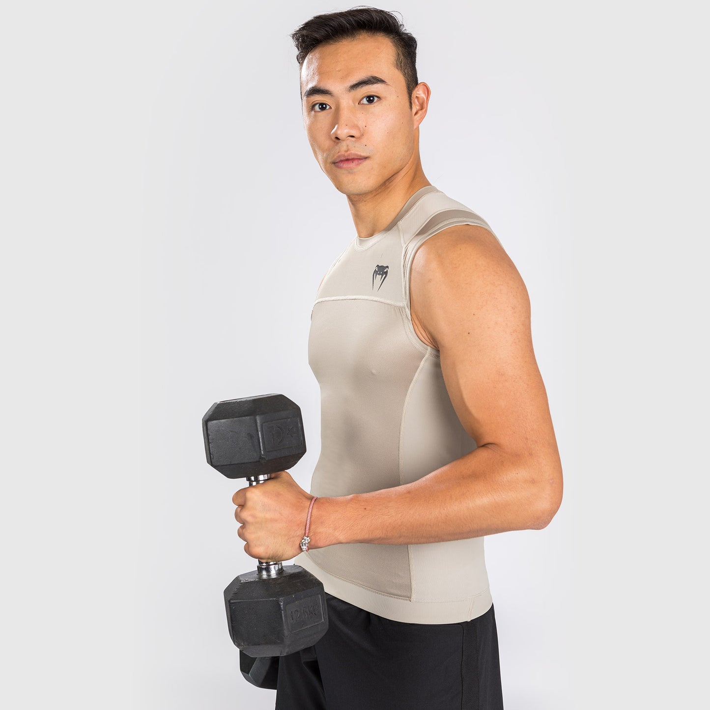 Venum G-Fit Air 紧身防磨衣–无袖–沙色