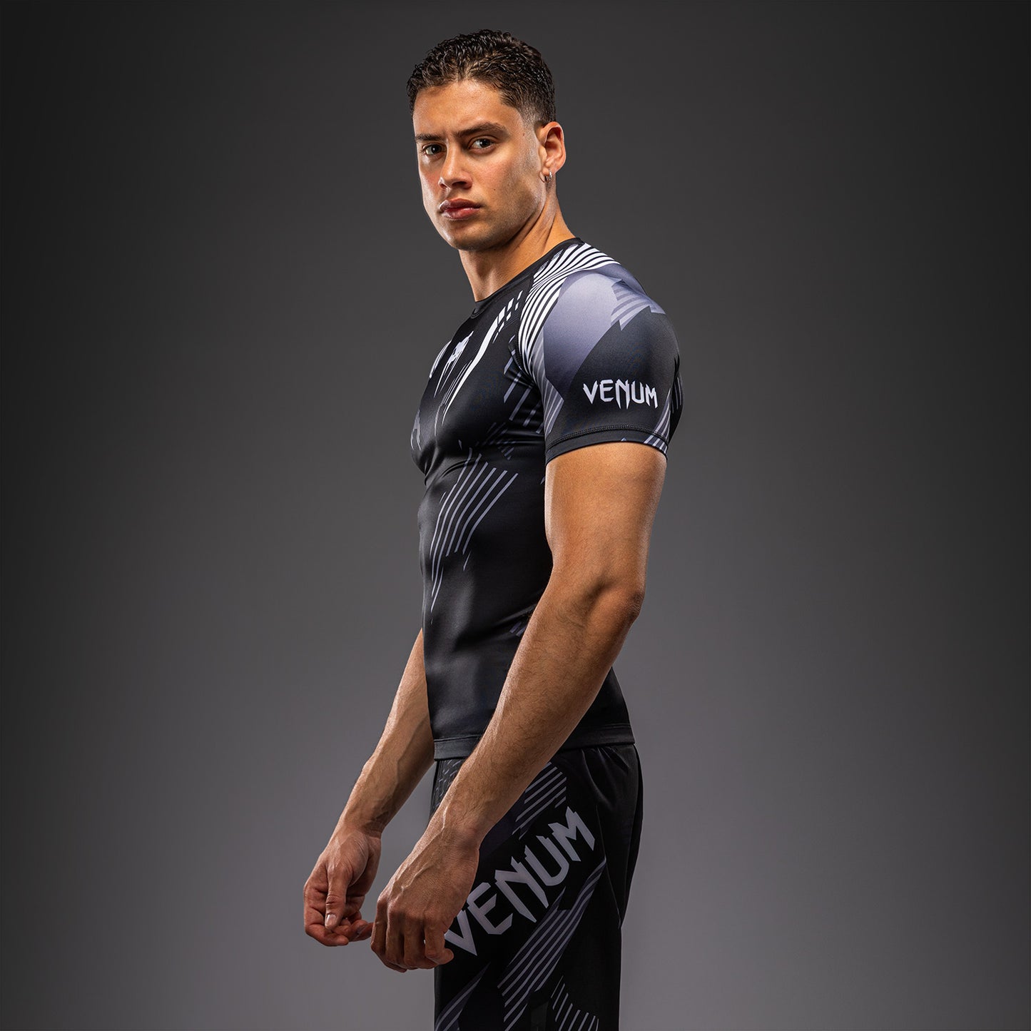 NO-GI 6.0 短袖紧身防磨衣 – 黑色/白色
