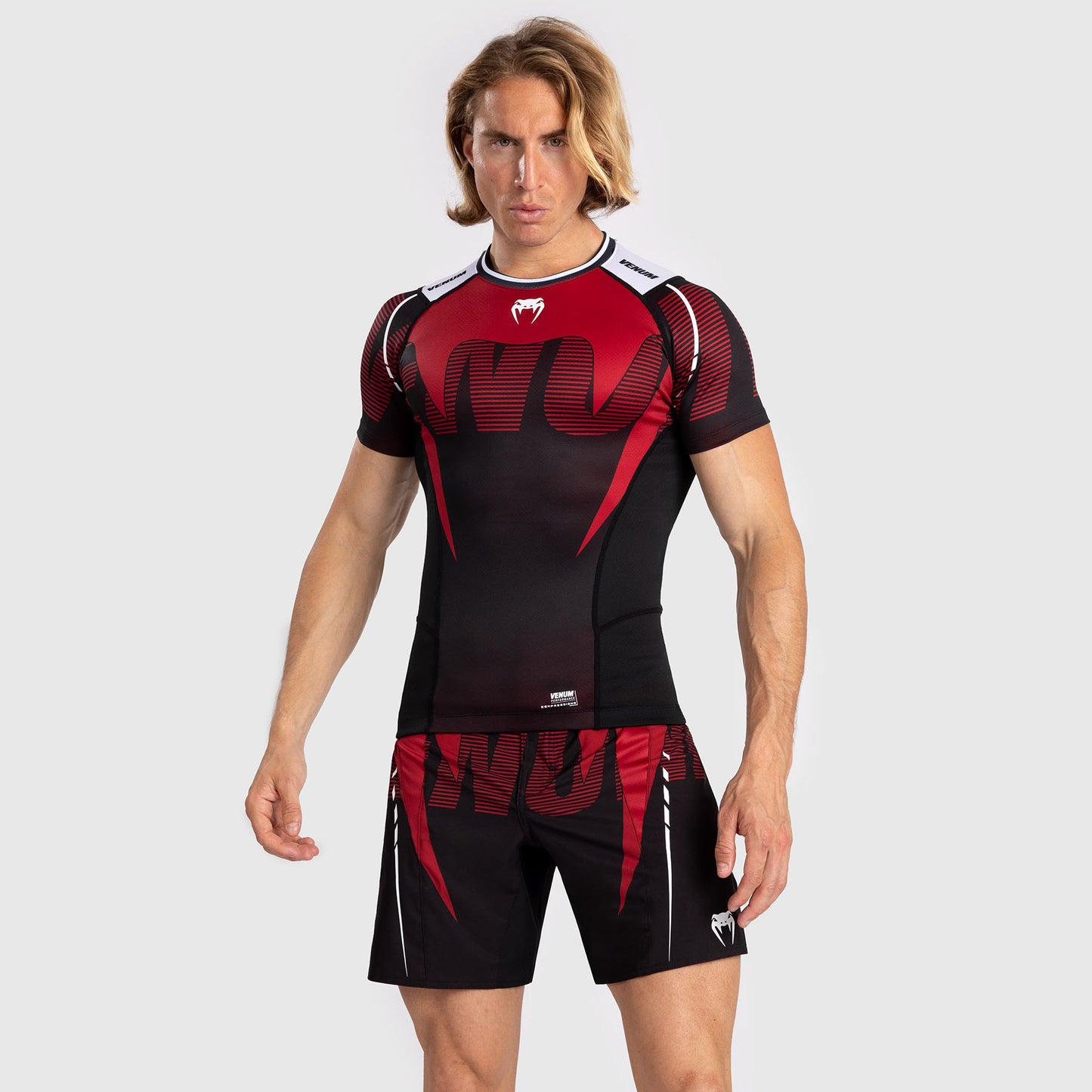 Venum Adrenaline 男士短袖紧身防磨衣 – 红色