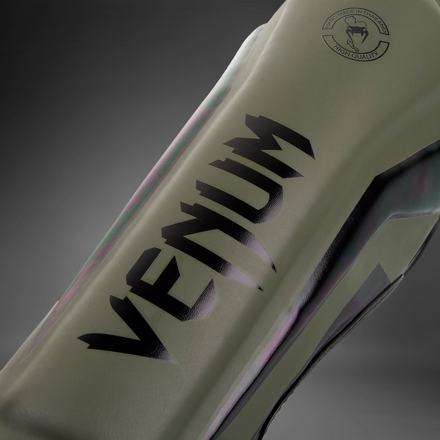 Venum Elite 站立护胫 – 卡其色/黑色