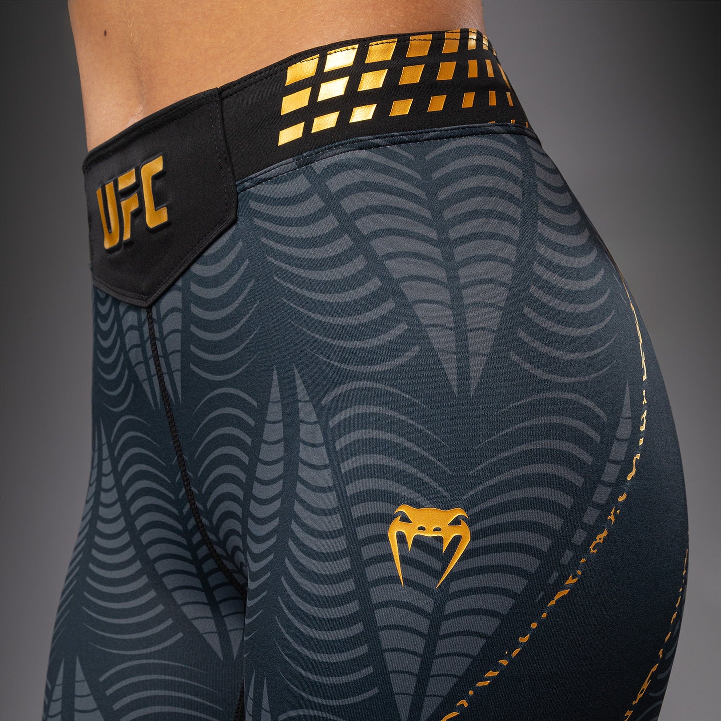 Women's UFC Zenith by Venum Champion 真实短款综合格斗短裤