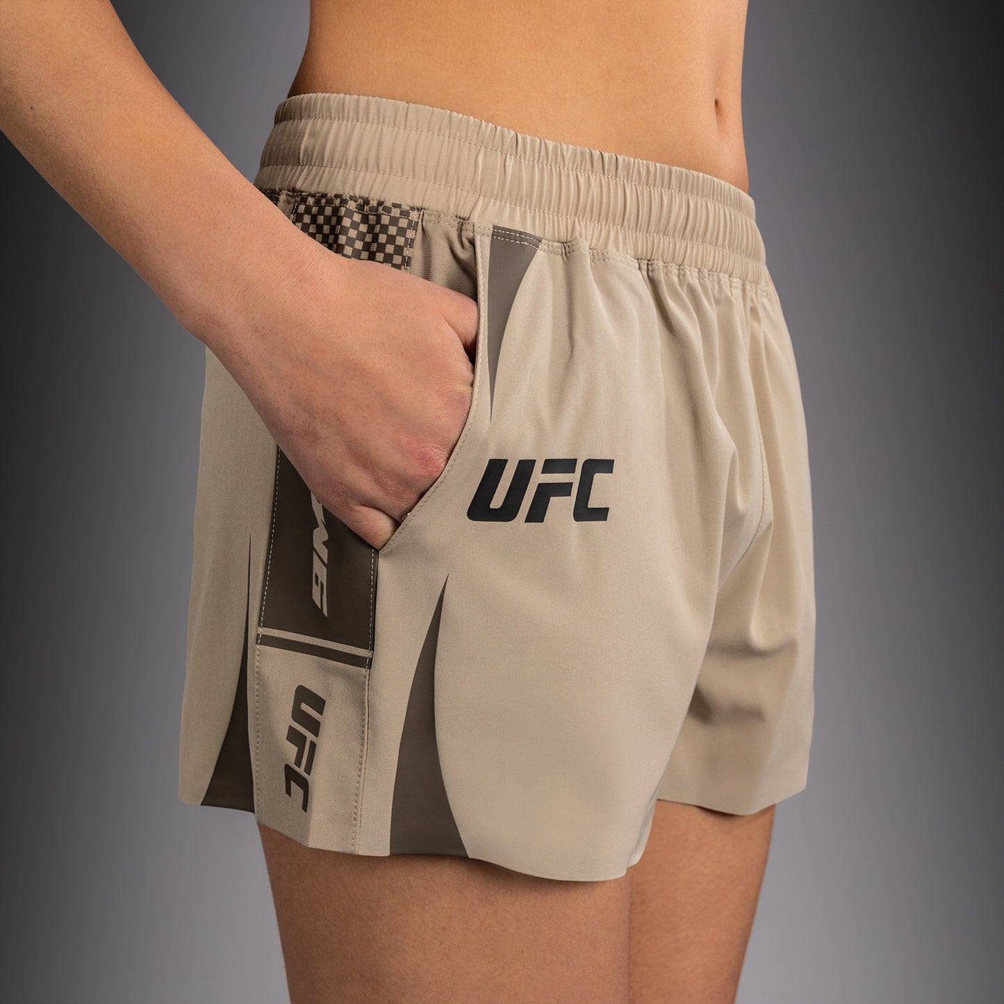 Venum UFC Unity by Venum Authentic Fight Week 女子功能短裤 - 沙色
