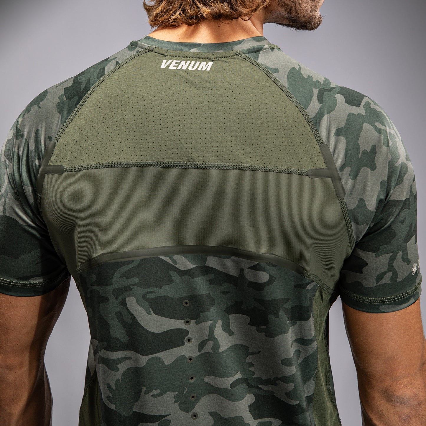 Venum G-Fit Air 男士 Dry-Tech T恤 – 军绿色迷彩