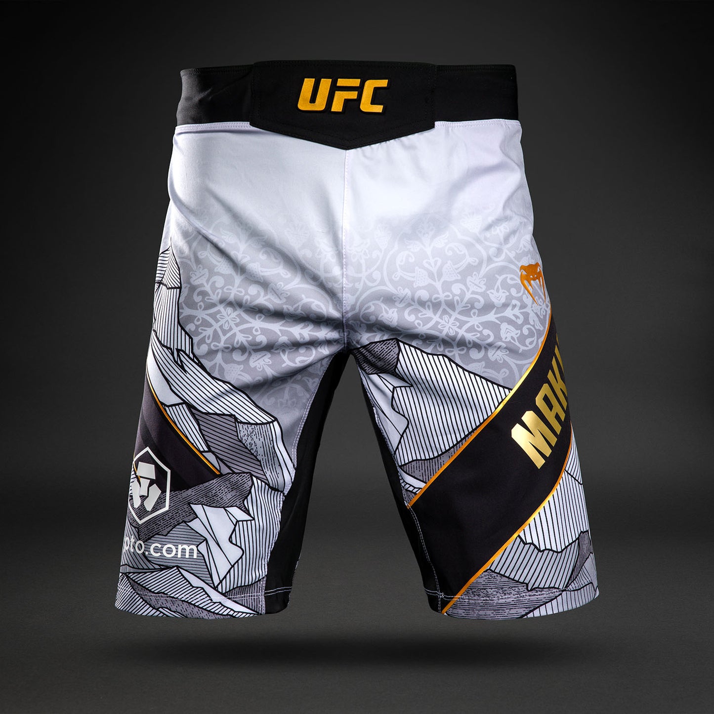 男士 Venum UFC Unrivaled 白色 Islam Makhachev 长款格斗短裤
