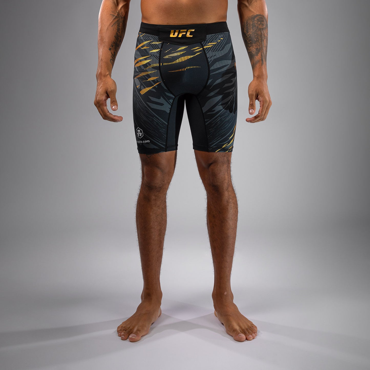 UFC Fusion by Venum Authentic Fight Night 男士综合格斗短裤 – Champion