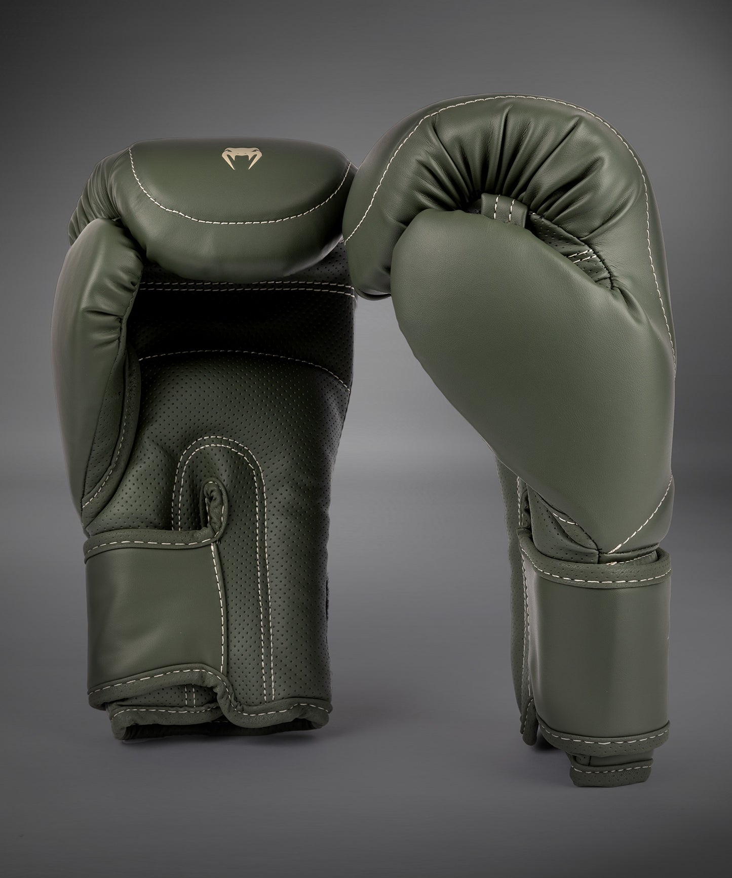 Venum Impact Evo 拳击手套 – 军绿色