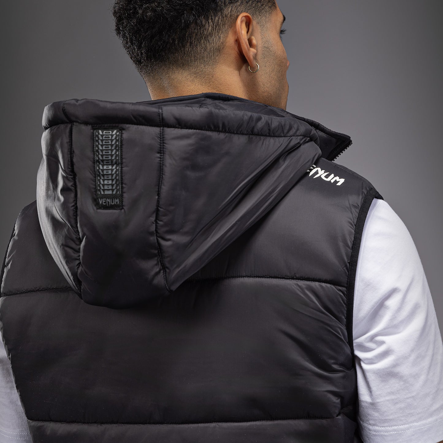 Venum Urban Guard 羽绒背心 – 黑色