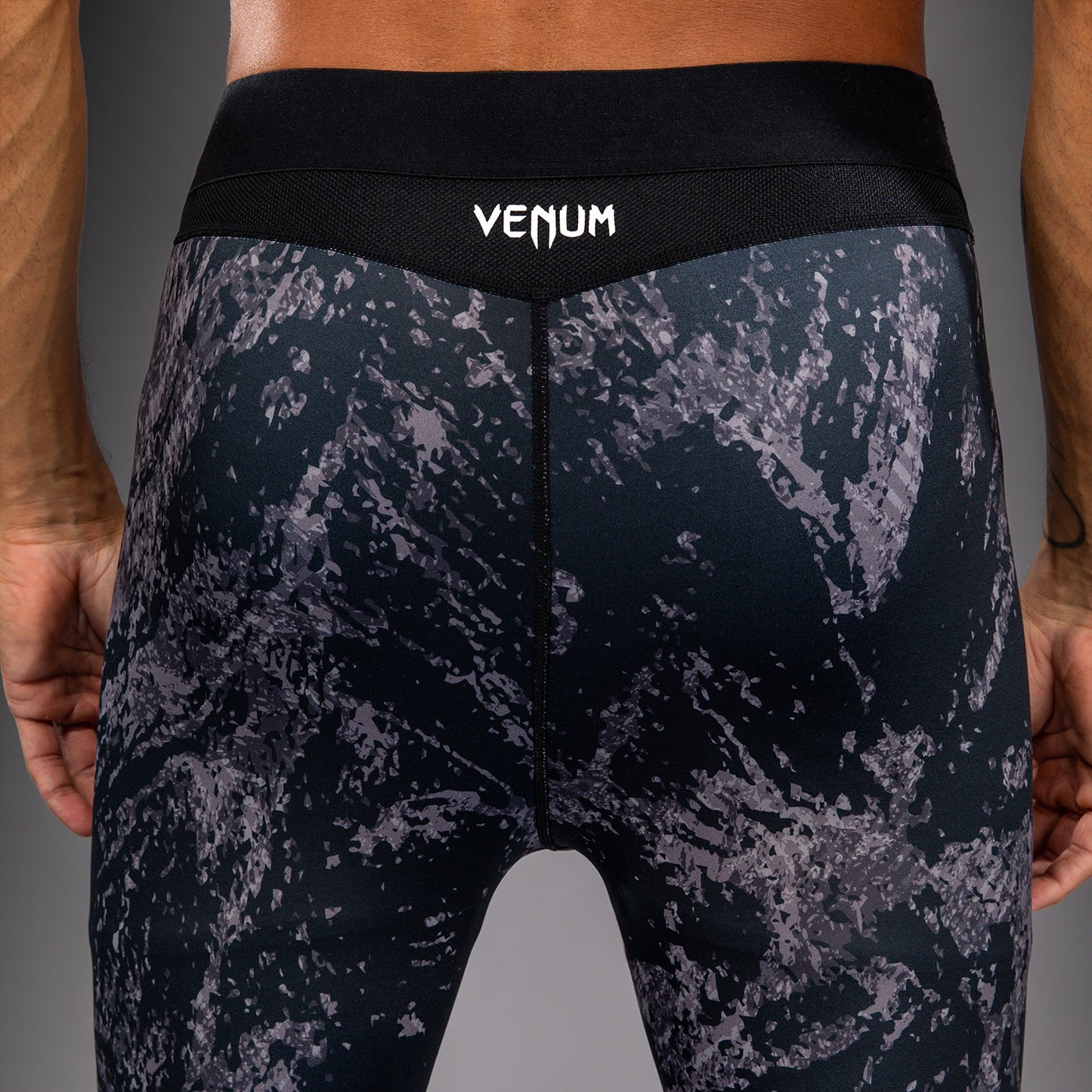 Venum Rage & Workout 压缩长裤 - 黑色/灰色