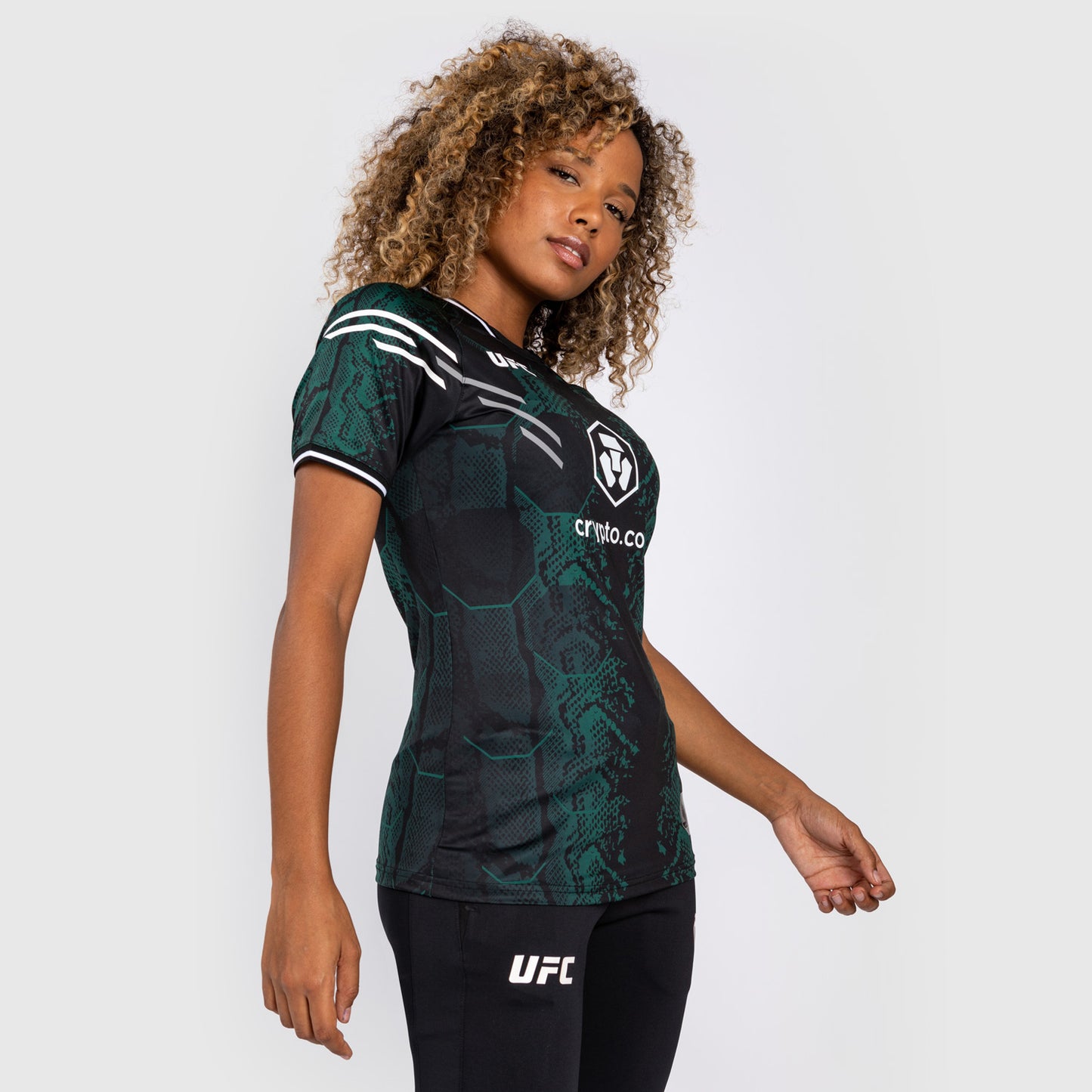 UFC Adrenaline by Venum Authentic Fight Night 女士款出场球衣 – 绿宝石版 – 绿色/黑色