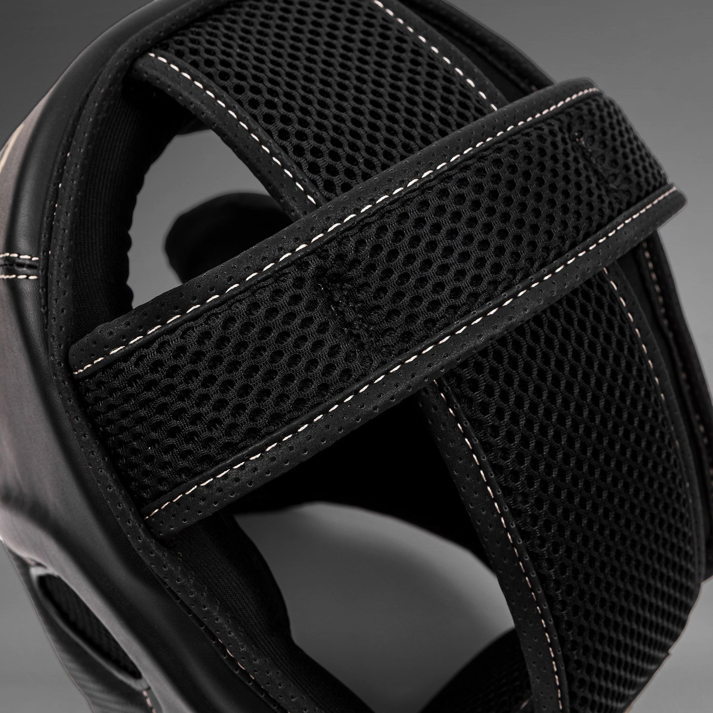Venum Impact Evo 头盔 – 黑色