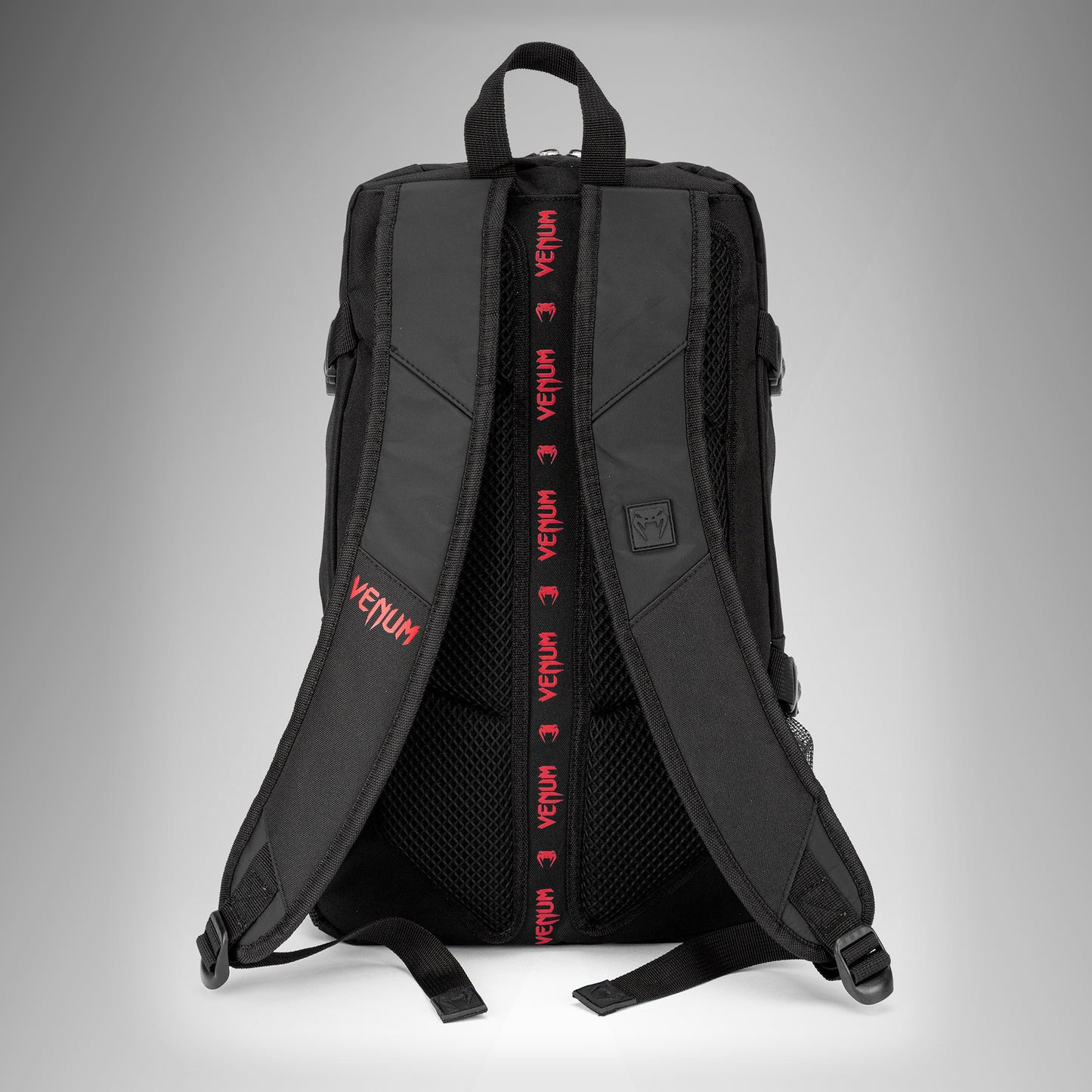 Venum Challenger Pro Evo 背包 (20-25L) – 黑色/红色