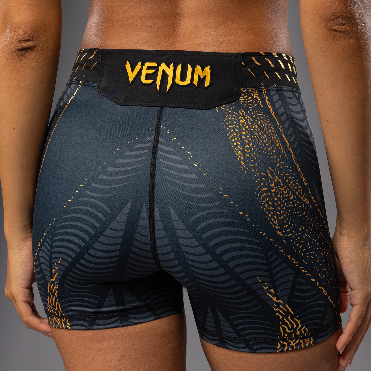 Women's UFC Zenith by Venum Champion 真实短款综合格斗短裤