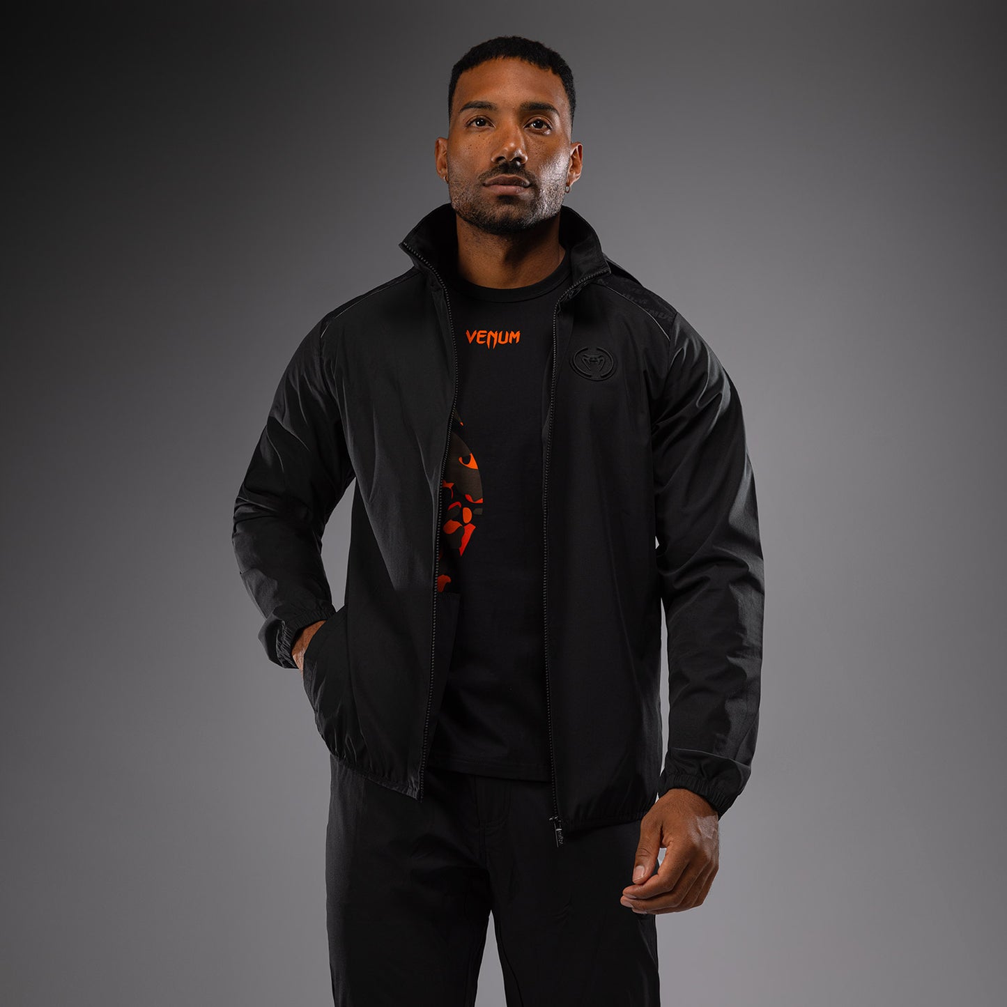 Venum Cargo Light Aero 运动夹克 – 黑色