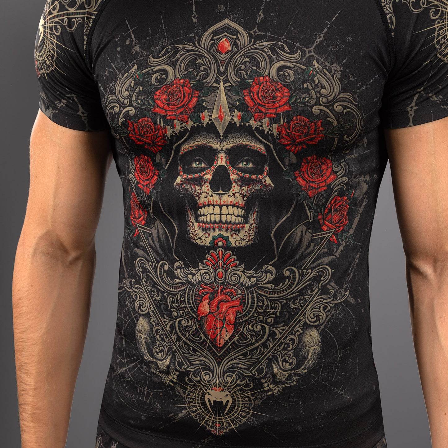 Venum Santa Muerte 5.0 男士短袖紧身防磨衣 – 深黑色/金色