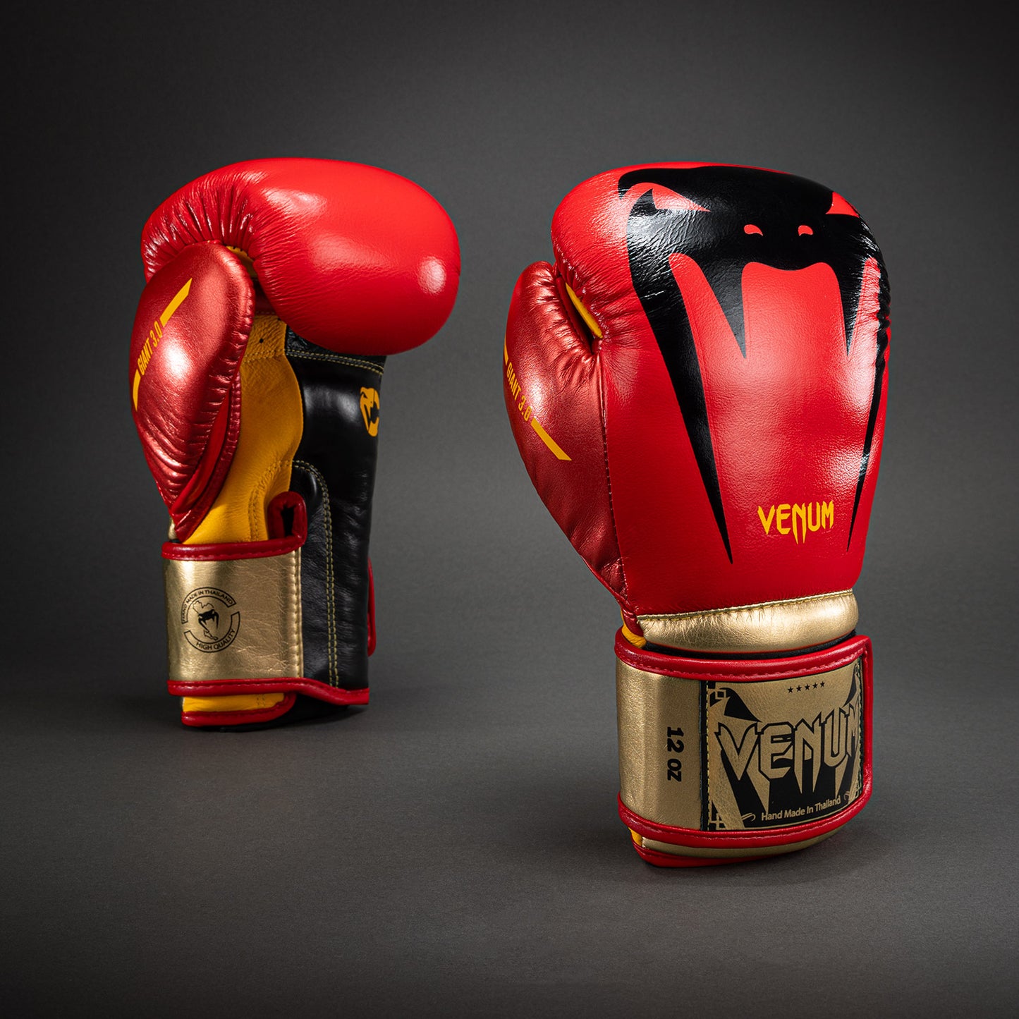 Venum Giant 3.0 拳击手套 – 红色/黄色/金色