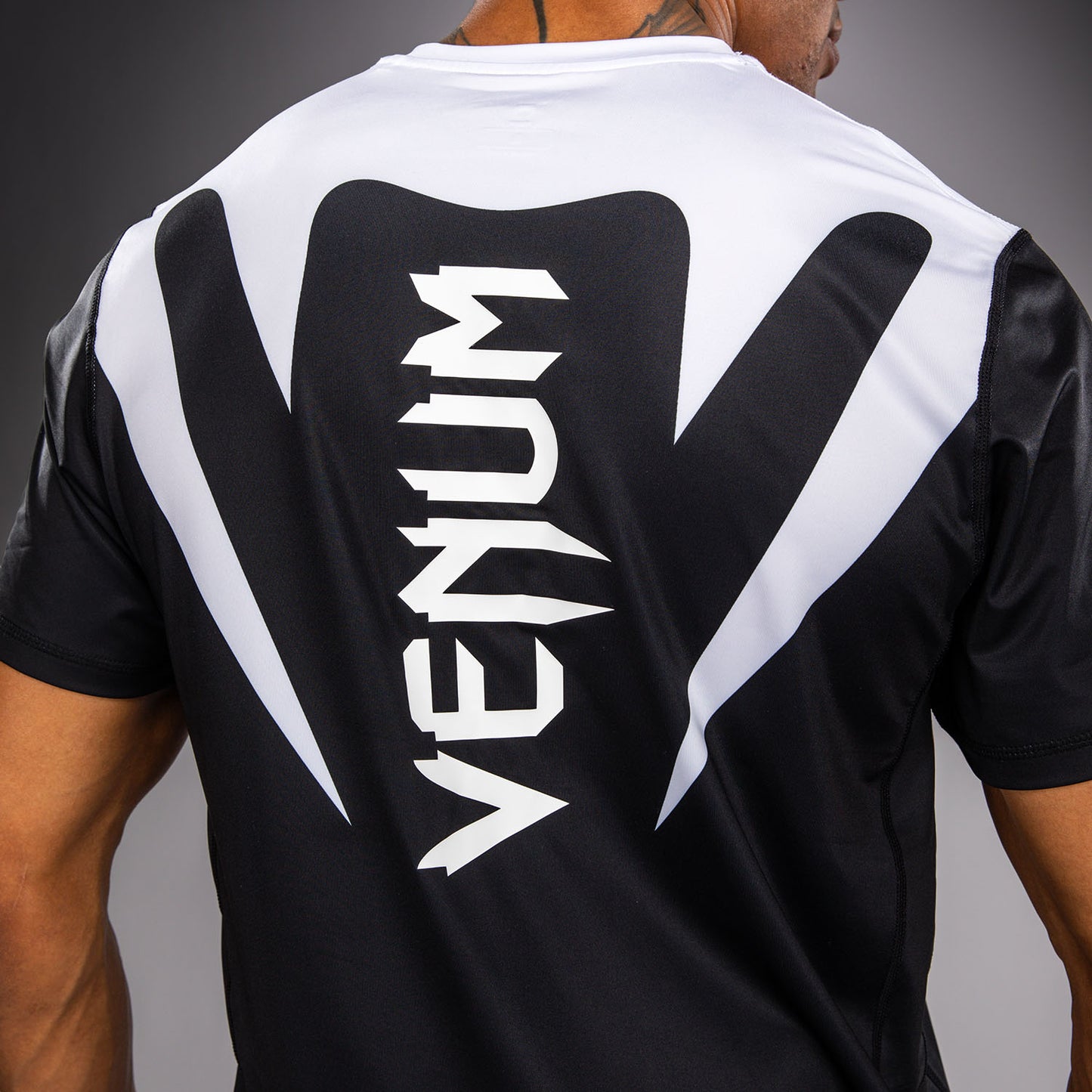Venum Attack 90 Dry-Tech T恤 – 白色/黑色