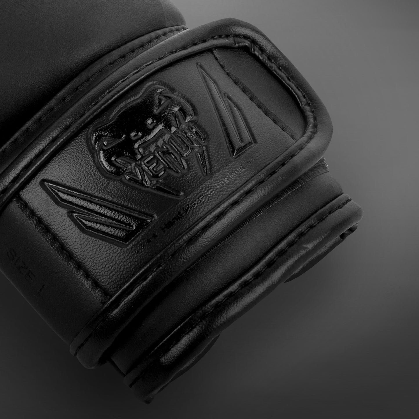 Venum Elite 儿童款拳击手套–独家款