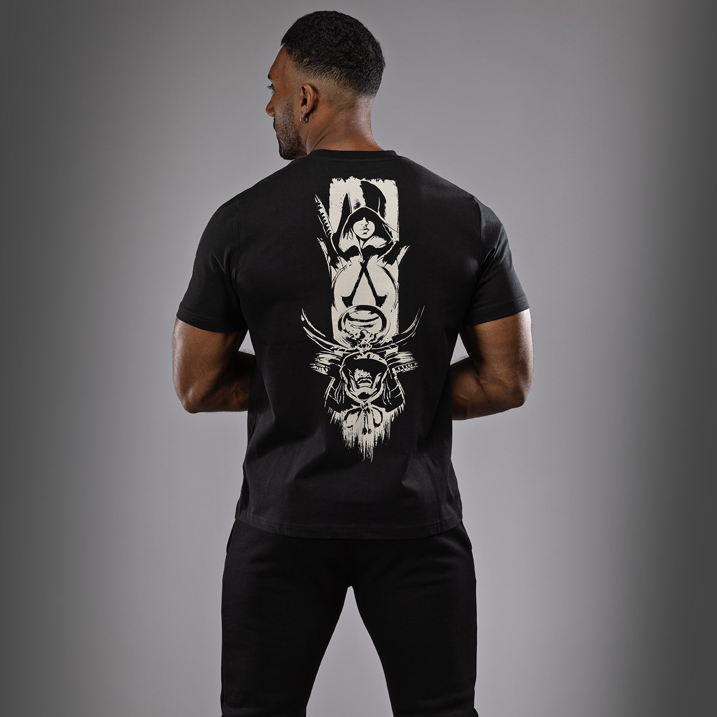 Venum x Assassin's Creed Shadows T恤 – 黑色