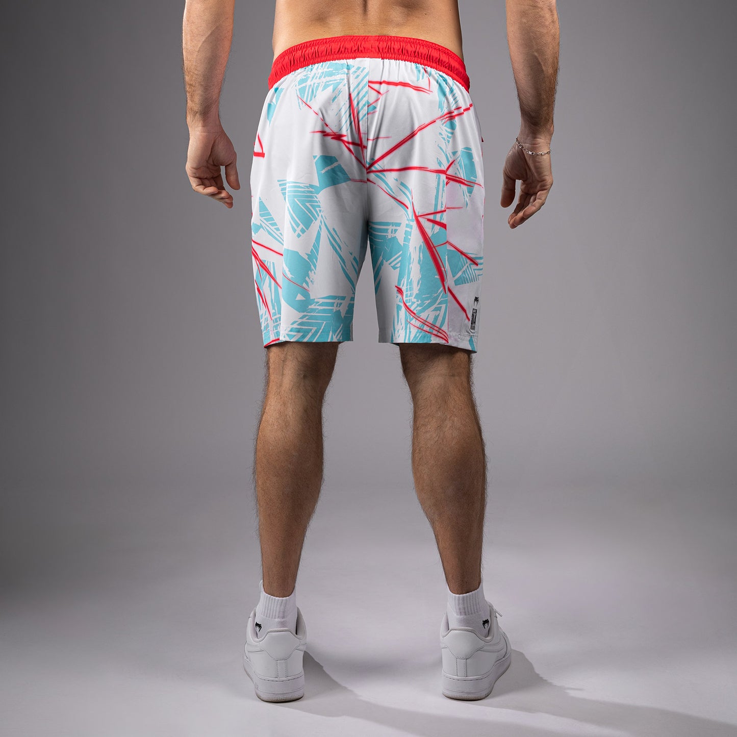 UFC Fusion By Venum Miami Edition 格斗短裤–男士款–白色