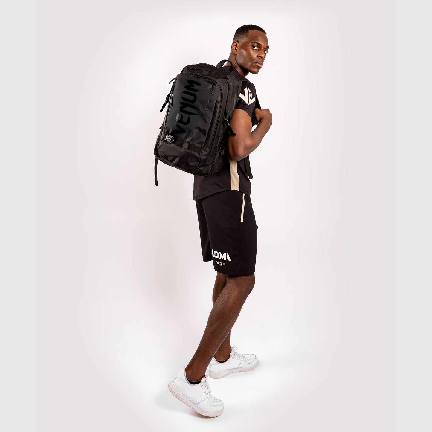 Venum Challenger Pro Evo 背包 (20-25L) – 黑色