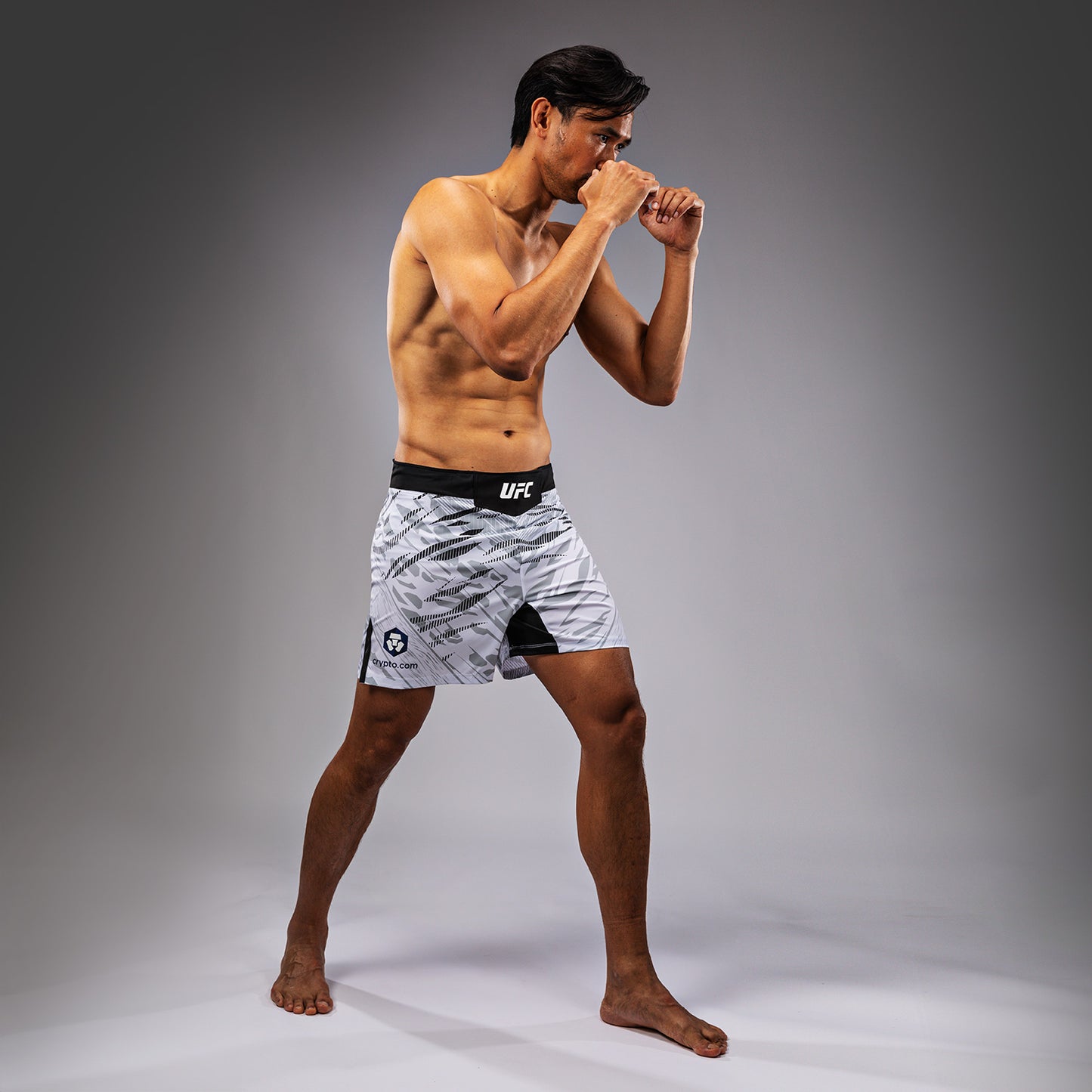 UFC Fusion by Venum Authentic Fight Night 男士格斗短裤 – 短款 – 白色