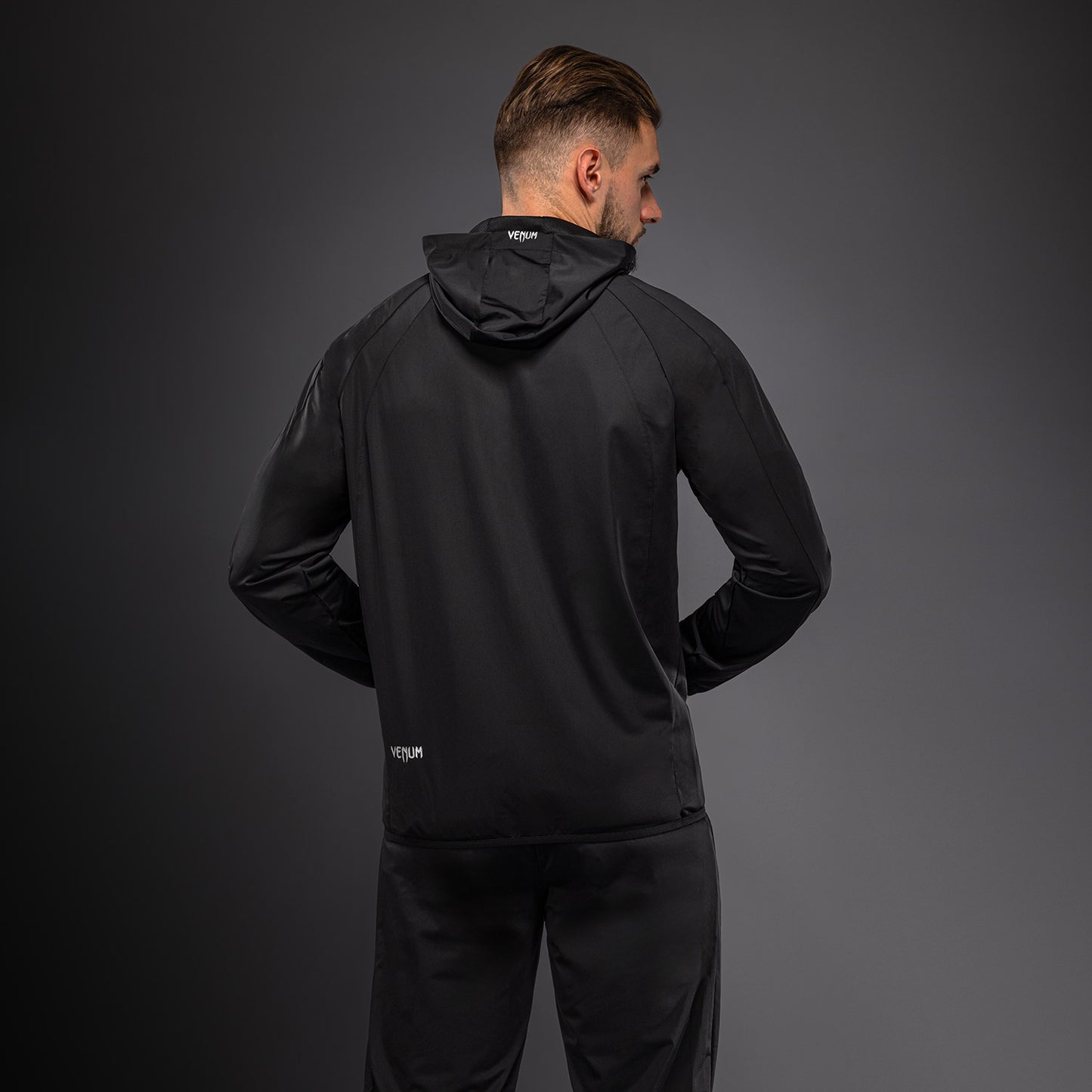 Venum Contender Aero 运动夹克 – 黑色