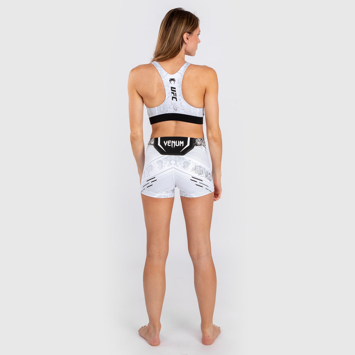 UFC Adrenaline by Venum Authentic Fight Night 女士运动内衣 – 白色