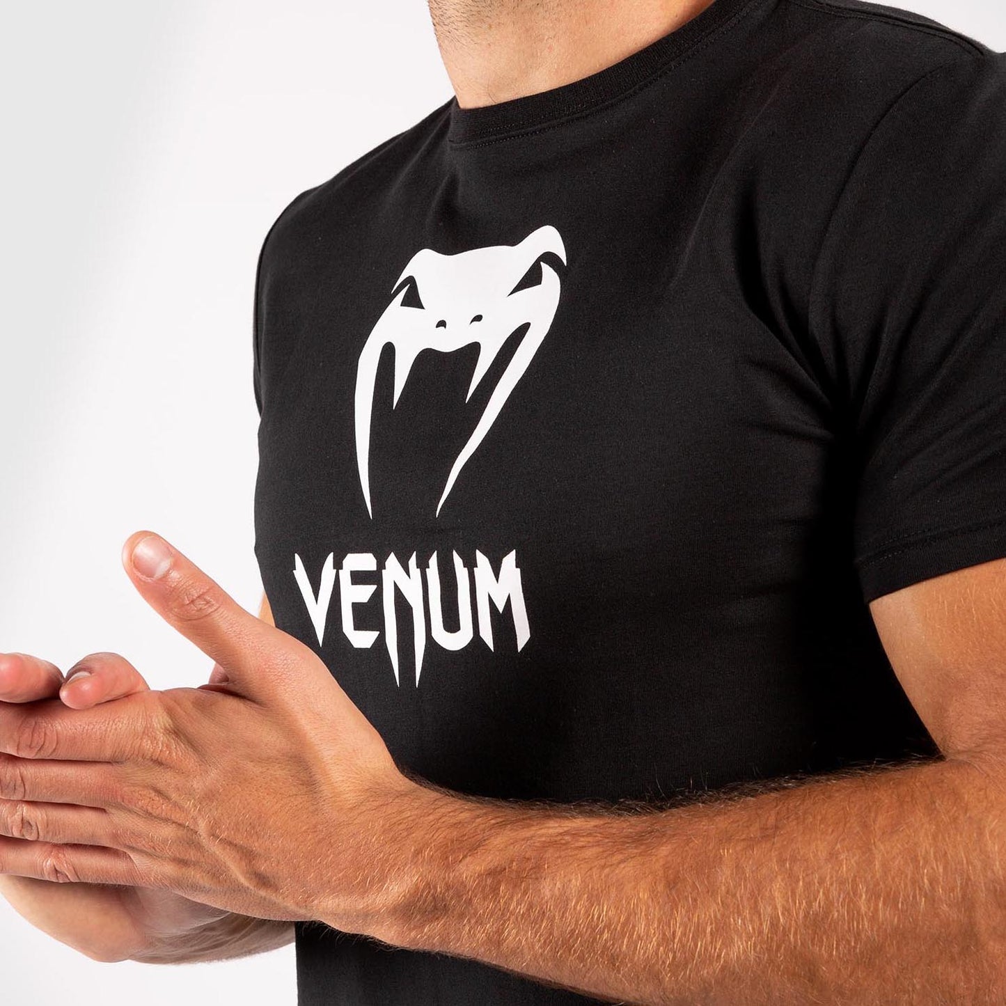 Venum Classic T恤–黑色